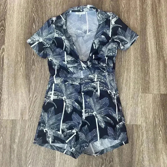 Womens Lucy Paris Black Floral Print Romper - S - Picture 1 of 6